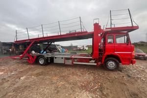 Bisarca 11 metri capienza 5/6 auto solo 250.000 km