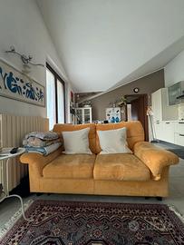 Divano letto  in alcantara colore giallo