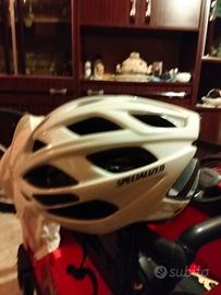 casco specialized 
