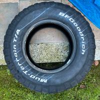 BFGoodrich Mud Terrain 235/85 R16