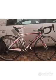 Bici Pinarello PARIS carbonio