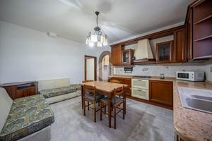 3 LOCALI A SCANDIANO