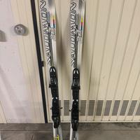 Sci Salomon con attacchi e racchette