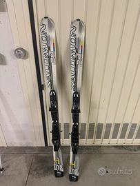 Sci Salomon con attacchi e racchette