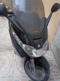 SCOOTER PIAGGIO X8 200c
