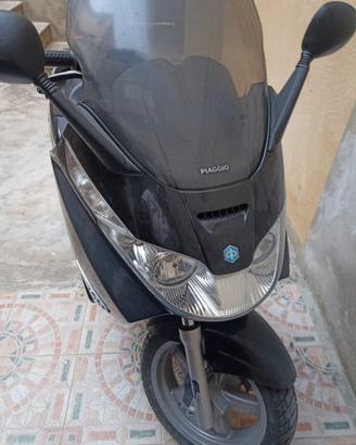 SCOOTER PIAGGIO X8 200c