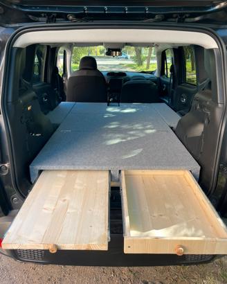 Letto camperizzazione Jeep Renegade con cassetti