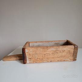 Antico stampo artigianale per burro, in legno