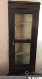 Angoliera in legno