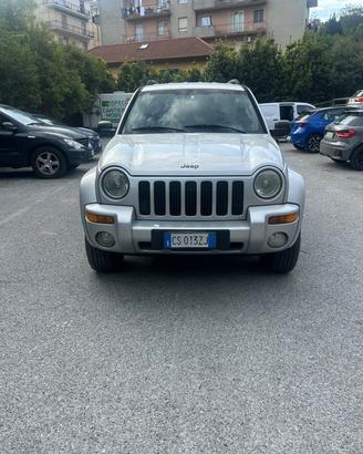 Jeep Cherokee 2.5 CRD Sport