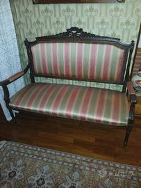 Divano Antico in Arte Povera