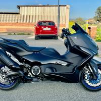 Tmax 560 2025