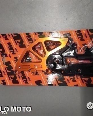 Staffa della pinza del freno KTM