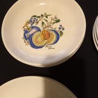 Servizio di porcellana da otto dipinti a mano 