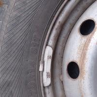 Cerchi in ferro con gomme Yokohama M+S per Fiat