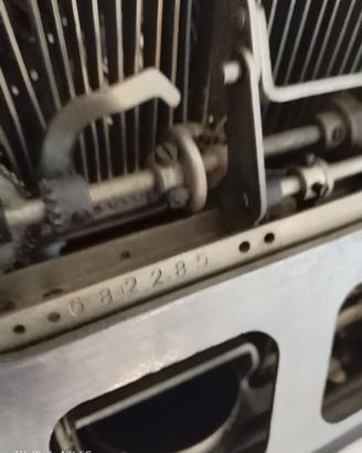 Olivetti studio 42 color grigio del 1951