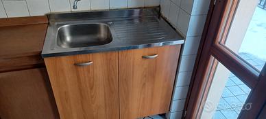 mobile con lavandino