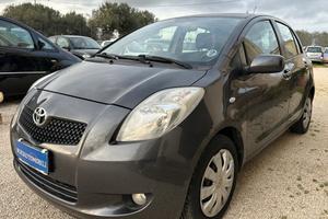 Toyota Yaris 1.3 5pt Benz Navi 2007 Garantita