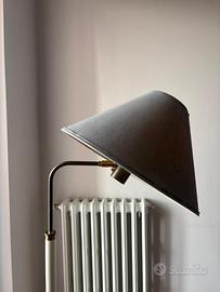 Lampada da terra moderna con paralume grigio