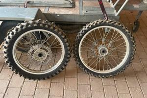 Coppia cerchi motocross completi
