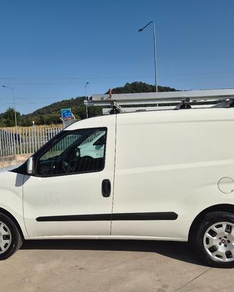 FIAT DOBLO ATTREZZATO 