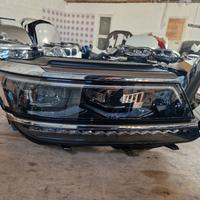Volkswagen Tiguan 2016-2020 faro dx  xenon LED 