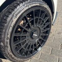 Cerchi ROTIFORM LAS-R 18 + gomme estive Powergy