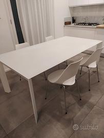 Tavolo e sedie Bontempi