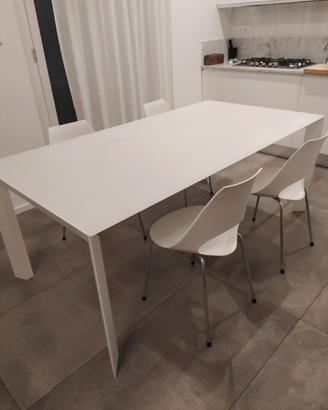 Tavolo e sedie Bontempi