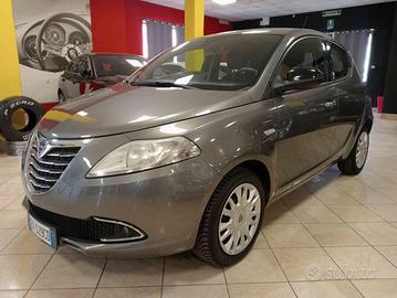 LANCIA Ypsilon 1.2 69 CV 5 porte ** OK NEOPATEN.