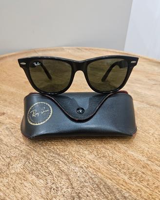 occhiali da sole Ray-Ban Wayfarer neri 