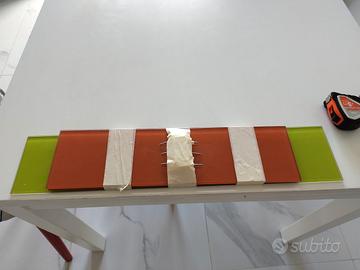 mensole in vetro colorati