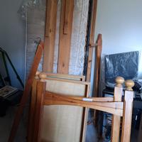 Letto singolo in legno massello 