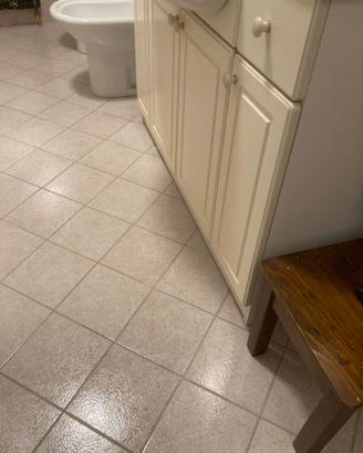 Mobiletto per bagno