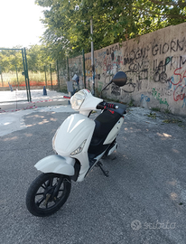 Scooter elettrico z tech