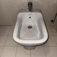 Bidet più miscelatore in ceramica, anni 80