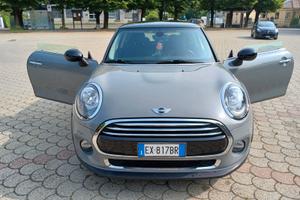 MINI Mini (F56) - 2011