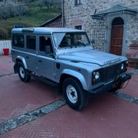 Land Rover Defender 110