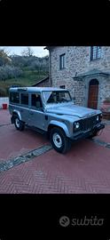 Land Rover Defender 110
