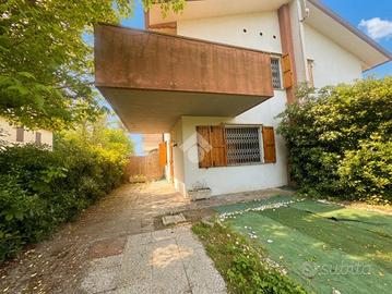 3 LOCALI A RAVENNA