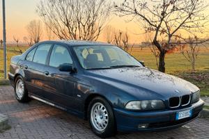 BMW E39 520i
