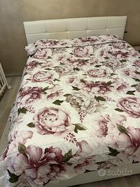 Letto matrimoniale, usato poco