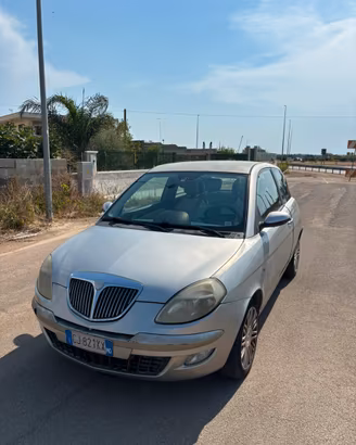Lancia Ypsilon 1.2 Benzina