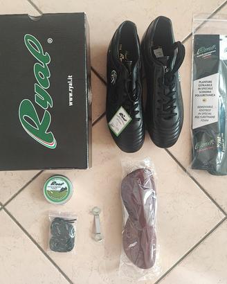 Scarpe da calcio con tacchetti in ferro