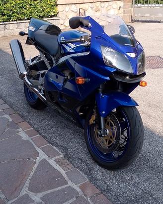Kavasaki ZX 9R