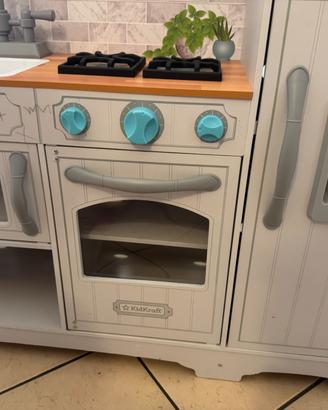 Cucina giocattolo Kidkraft con vari accessori