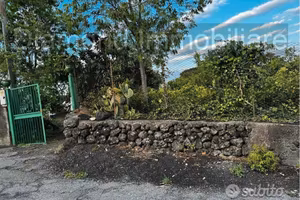 Terreno edificabile con rudere a Macchia di Giarre