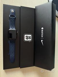 Apple Watch SE Nike