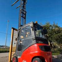 Carrello elevatore diesel usato marca Linde Modell