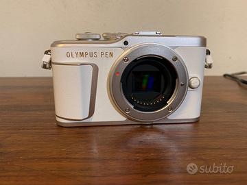 Fotocamera Olympus PEN E-PL10 + accessori